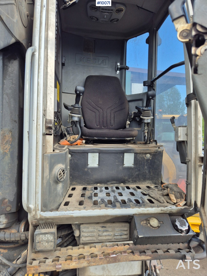 Kesla 2110T timber crane (VIDEO) - Paletno dvigalo: slika 5 Kesla 2110T timber crane (VIDEO) - Paletno dvigalo: slika 5