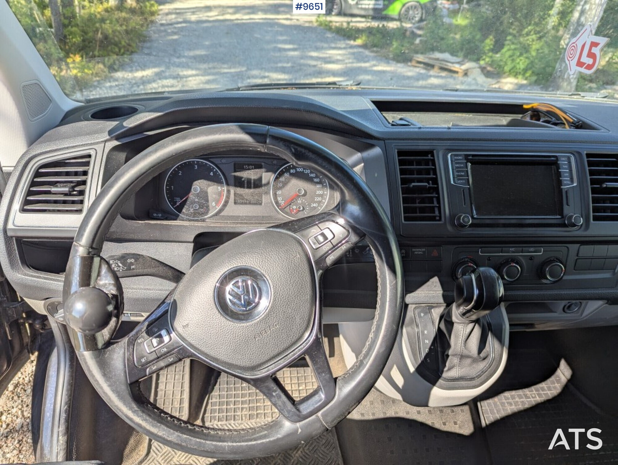 VW Transporter workshop fittings, double sliding doors - Komunalno/ Posebno vozilo: slika 4 VW Transporter workshop fittings, double sliding doors - Komunalno/ Posebno vozilo: slika 4