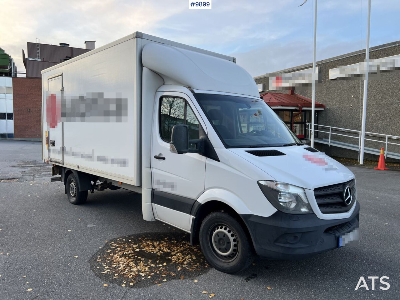 Mercedes Benz Sprinter Skåpbil med bakgavellyft - Dostavno vozilo z zabojnikom: slika 2 Mercedes Benz Sprinter Skåpbil med bakgavellyft - Dostavno vozilo z zabojnikom: slika 2