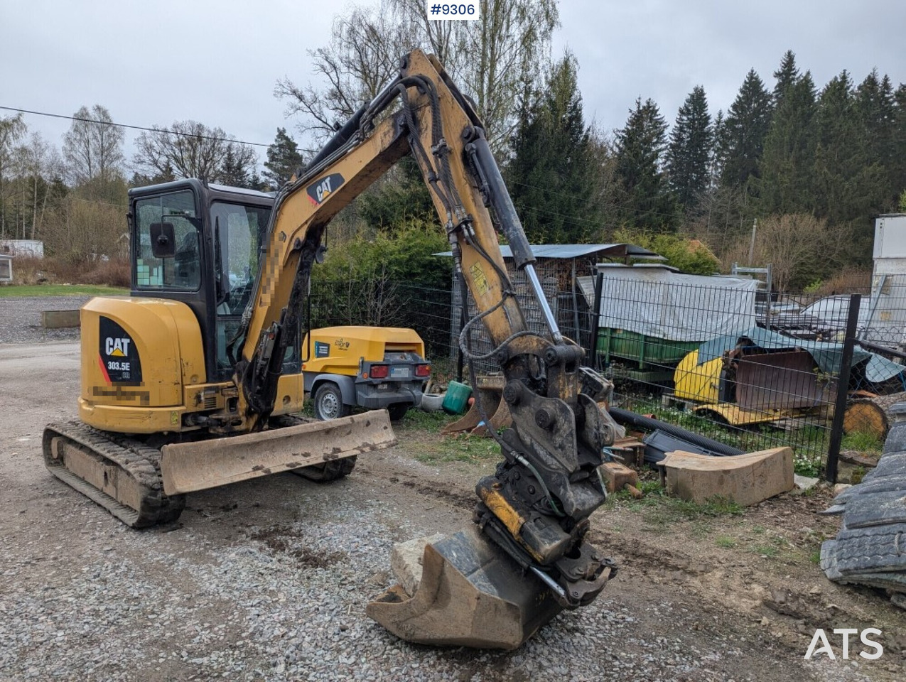 Mini excavator Cat 303.5E CR with tiltrotator and attachments (See Video) - Mini bager: slika 1 Mini excavator Cat 303.5E CR with tiltrotator and attachments (See Video) - Mini bager: slika 1