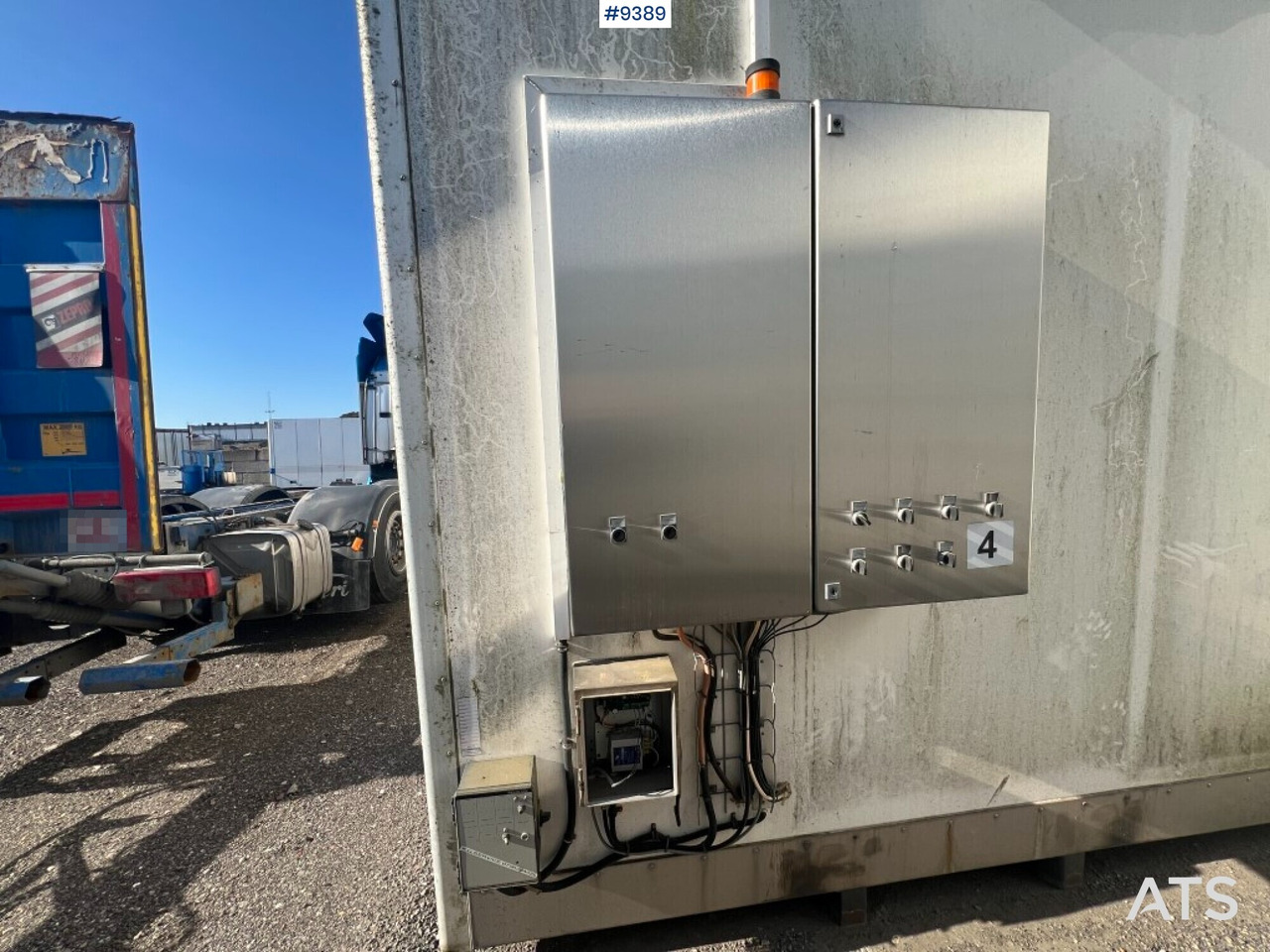 Refrigerated trailer box - Lagab - 6ton - Hladilno zamenljivo tovorišče: slika 3 Refrigerated trailer box - Lagab - 6ton - Hladilno zamenljivo tovorišče: slika 3