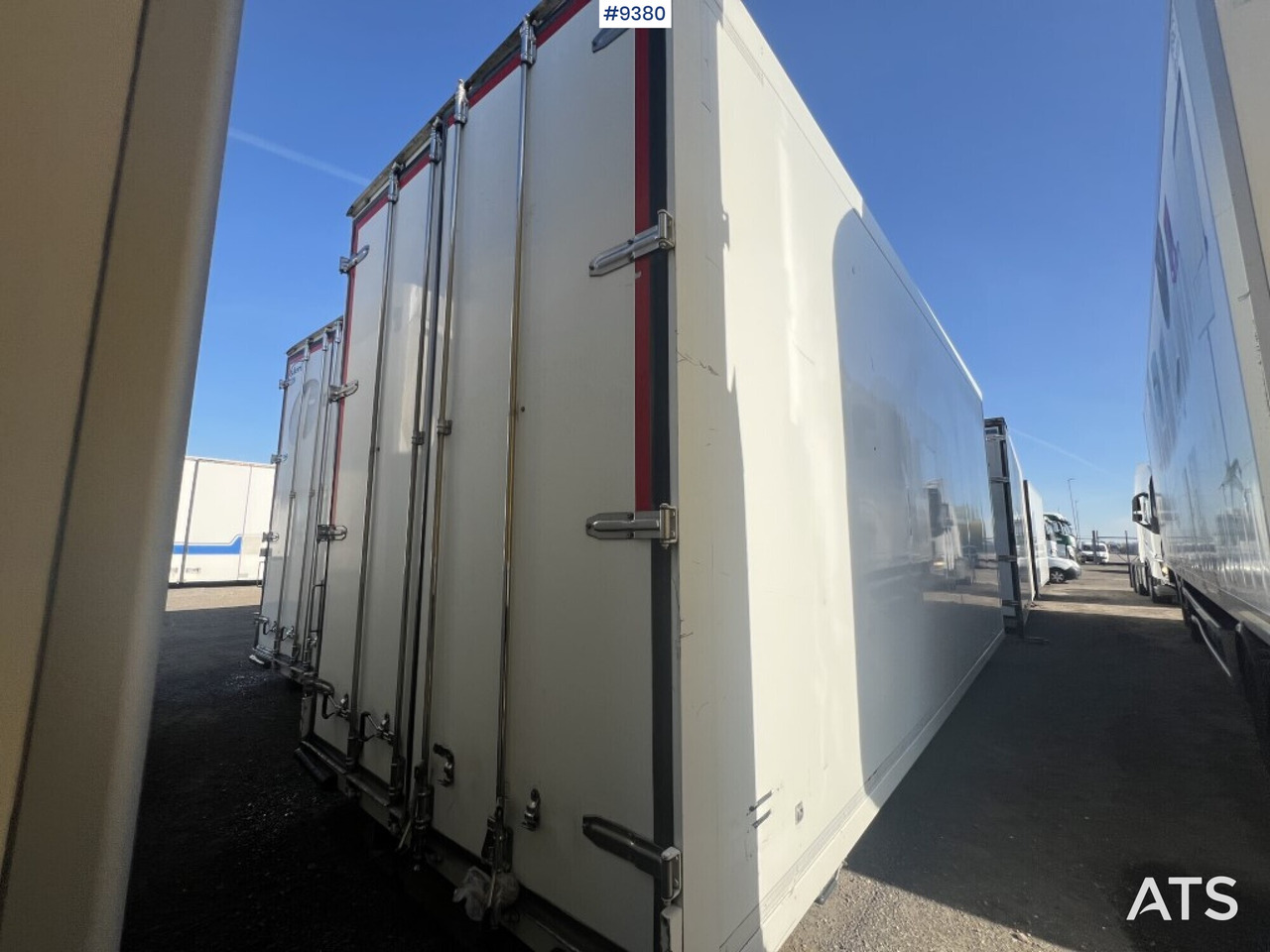 Refrigerated trailer cabinet Ekeri - Hladilno zamenljivo tovorišče: slika 1 Refrigerated trailer cabinet Ekeri - Hladilno zamenljivo tovorišče: slika 1