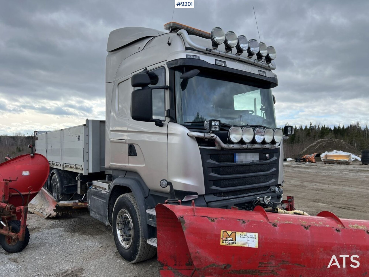 Scania R520 Tipper truck with plow equipment and underbite - Tovornjak prekucnik: slika 2 Scania R520 Tipper truck with plow equipment and underbite - Tovornjak prekucnik: slika 2