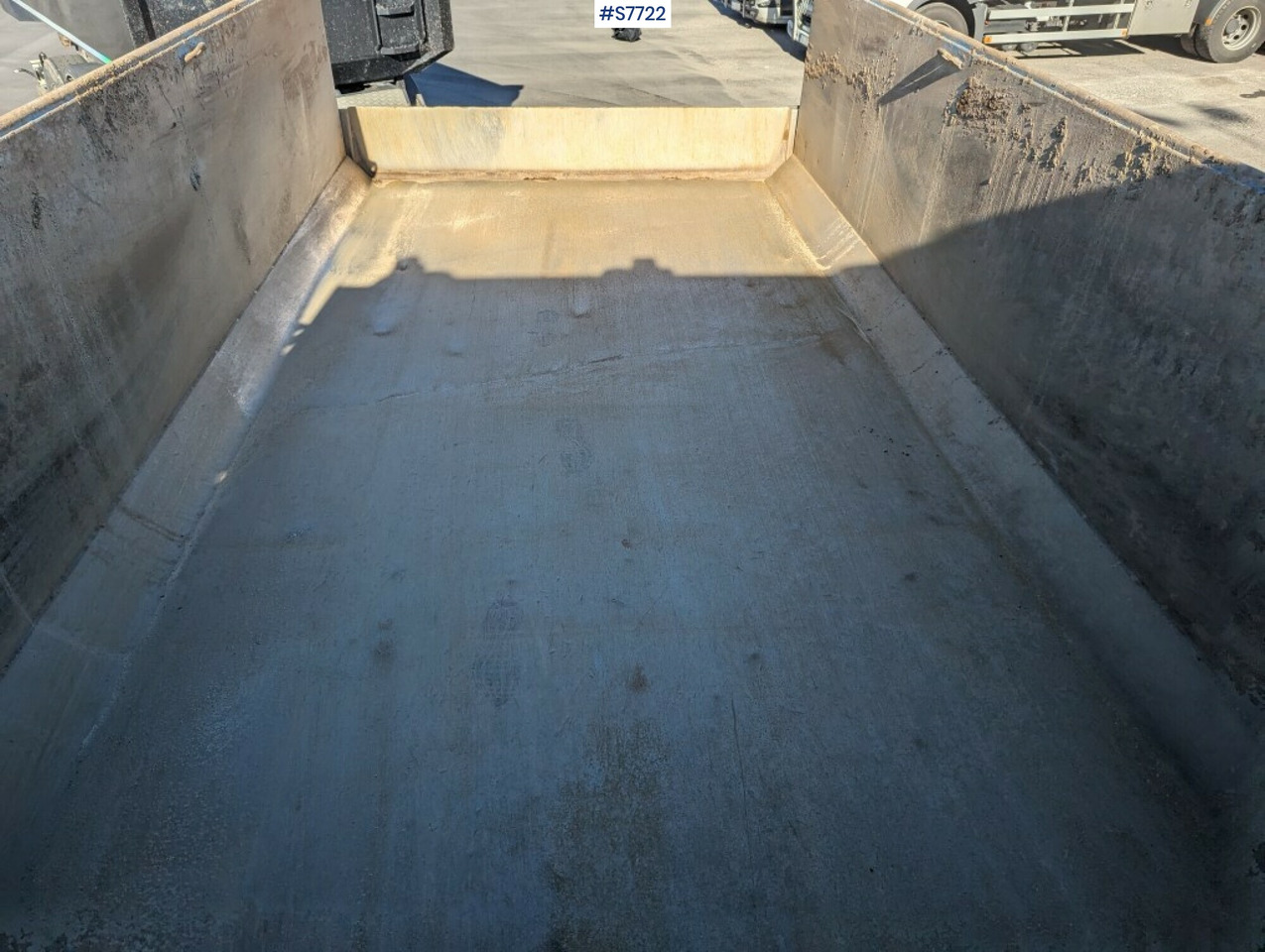 Tipper Truck DAF FAT XF530Z - Tovornjak prekucnik: slika 3 Tipper Truck DAF FAT XF530Z - Tovornjak prekucnik: slika 3