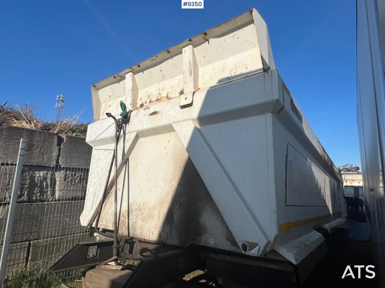 Tipper bed -Nummi - Prekucno tovorišče: slika 2 Tipper bed -Nummi - Prekucno tovorišče: slika 2