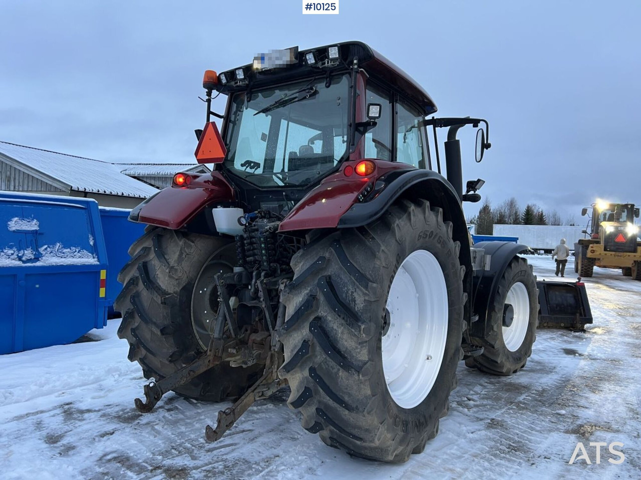 VALTRA T213 Tractor with plowing equipment - Mestni traktor: slika 3 VALTRA T213 Tractor with plowing equipment - Mestni traktor: slika 3