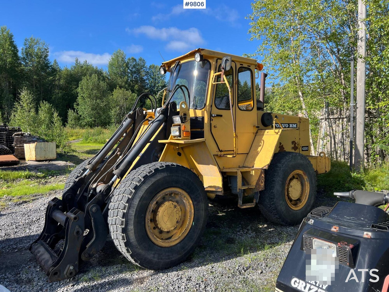 VOLVO BM 4300 Wheel Loader - Kolesni nakladalec: slika 1 VOLVO BM 4300 Wheel Loader - Kolesni nakladalec: slika 1