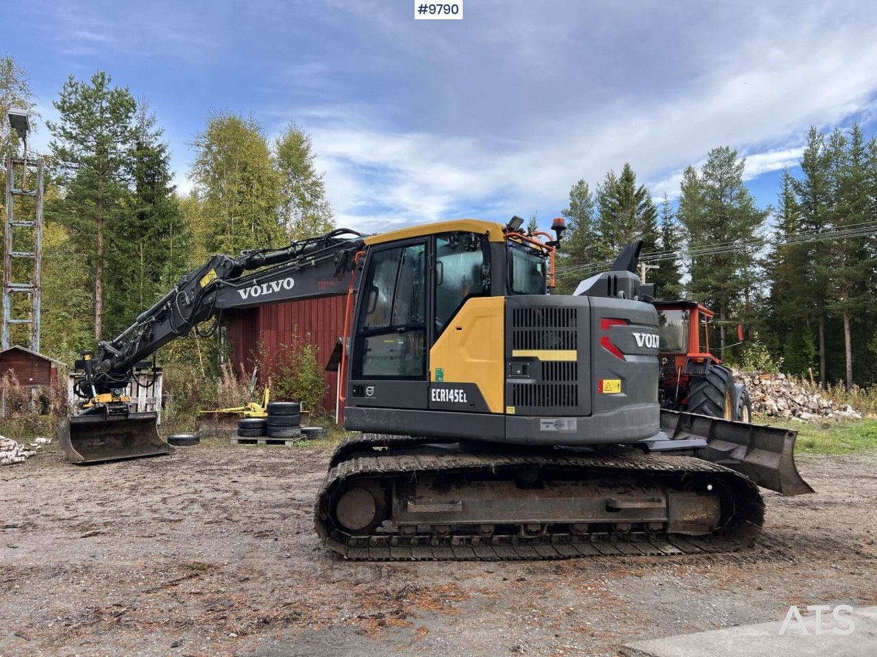 VOLVO ECR145 EL Excavator with attachments - Bager goseničar: slika 5 VOLVO ECR145 EL Excavator with attachments - Bager goseničar: slika 5