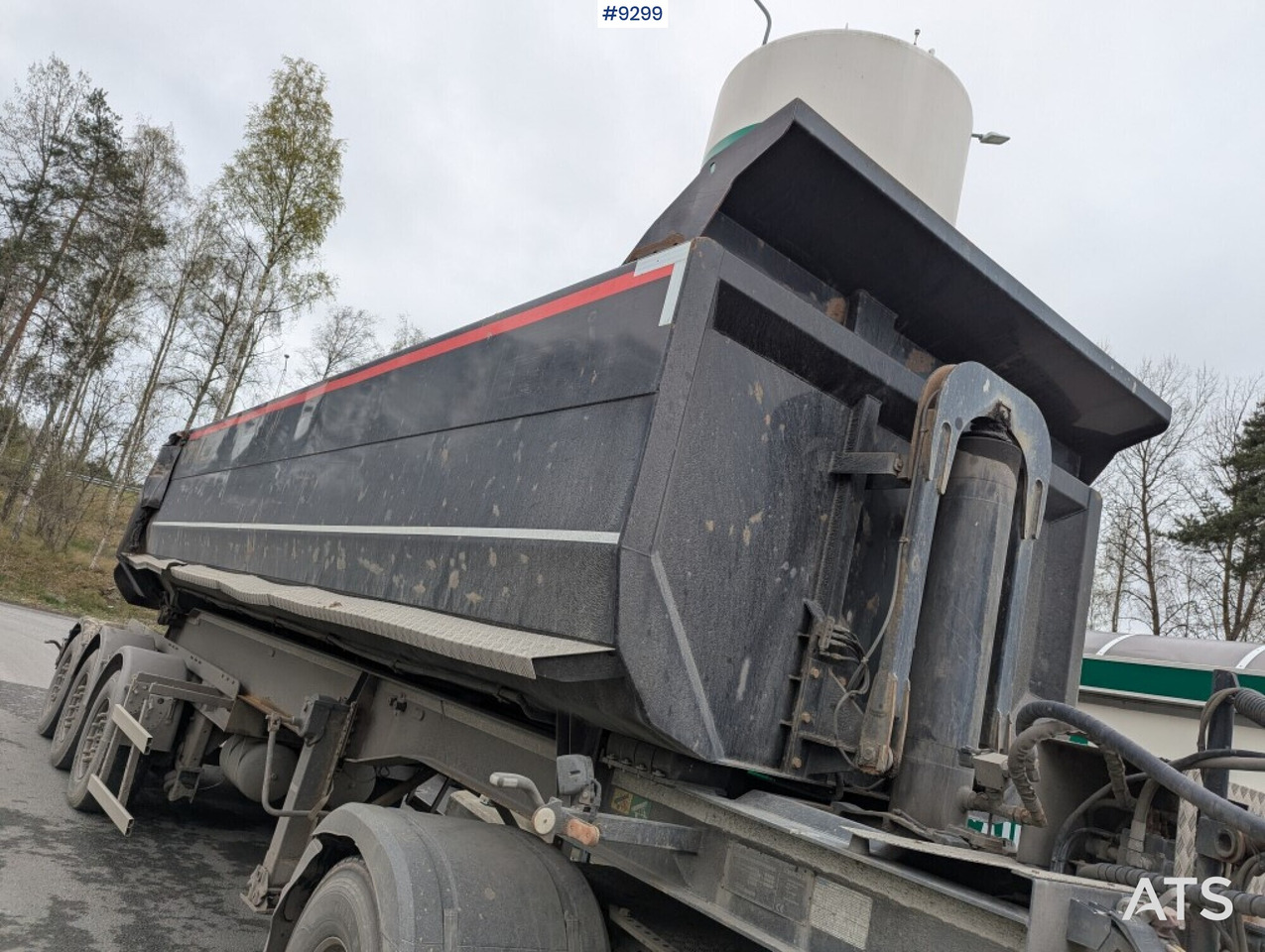 Tractor Unit Mercedes-Benz Arocs 3351 6x4 with tipper trailer - Vlačilec: slika 5 Tractor Unit Mercedes-Benz Arocs 3351 6x4 with tipper trailer - Vlačilec: slika 5