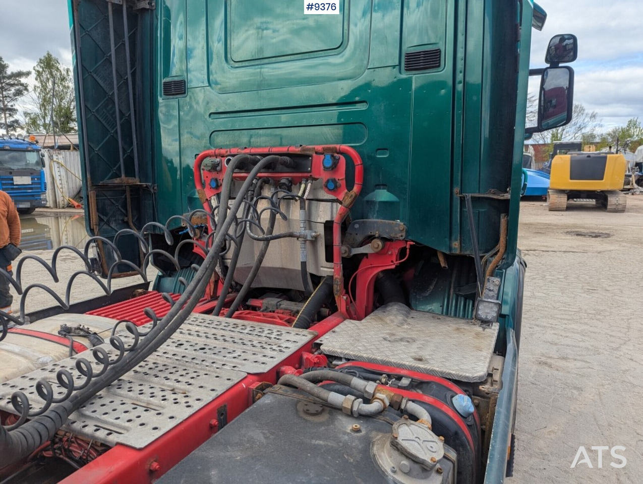 Truck unit Scania R730 V8 6X2 with RKP tipping trailer (VIDEO) - Vlačilec: slika 4 Truck unit Scania R730 V8 6X2 with RKP tipping trailer (VIDEO) - Vlačilec: slika 4