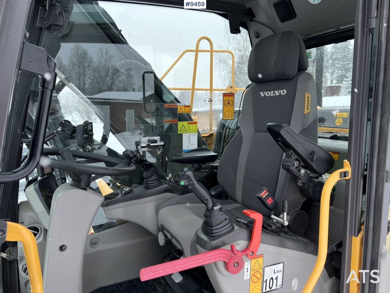 Volvo EW160 D Wheeled excavator (VIDEO) - Bager na kolesih: slika 5 Volvo EW160 D Wheeled excavator (VIDEO) - Bager na kolesih: slika 5