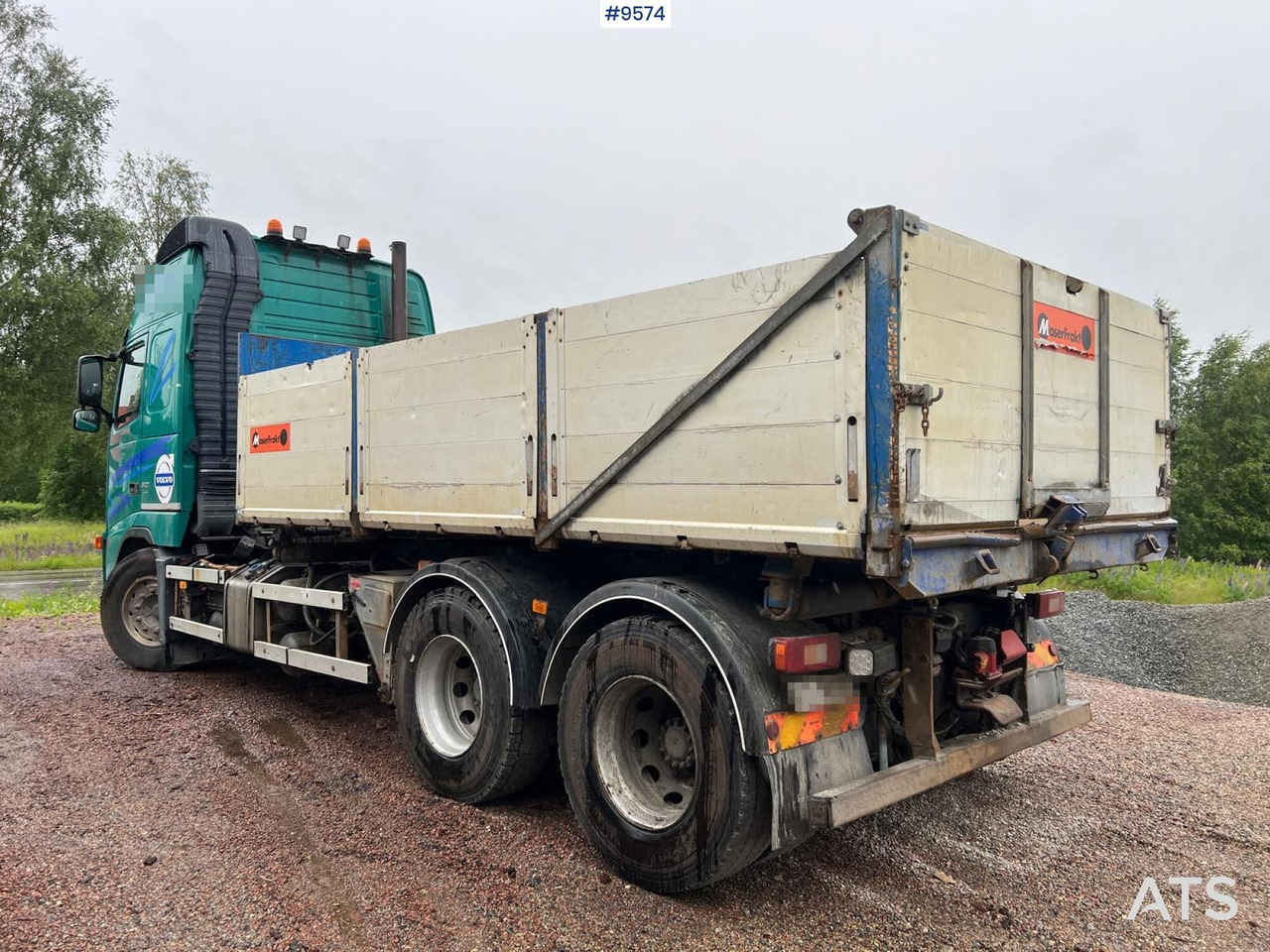 Volvo FH 520 6X4 Quick lock with flatbed - Tovornjak s kesonom: slika 3 Volvo FH 520 6X4 Quick lock with flatbed - Tovornjak s kesonom: slika 3