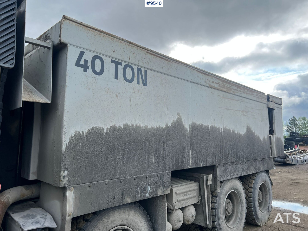 Tovornjak prekucnik Volvo FH16 8*4 Tipper/Mining truck: slika 8