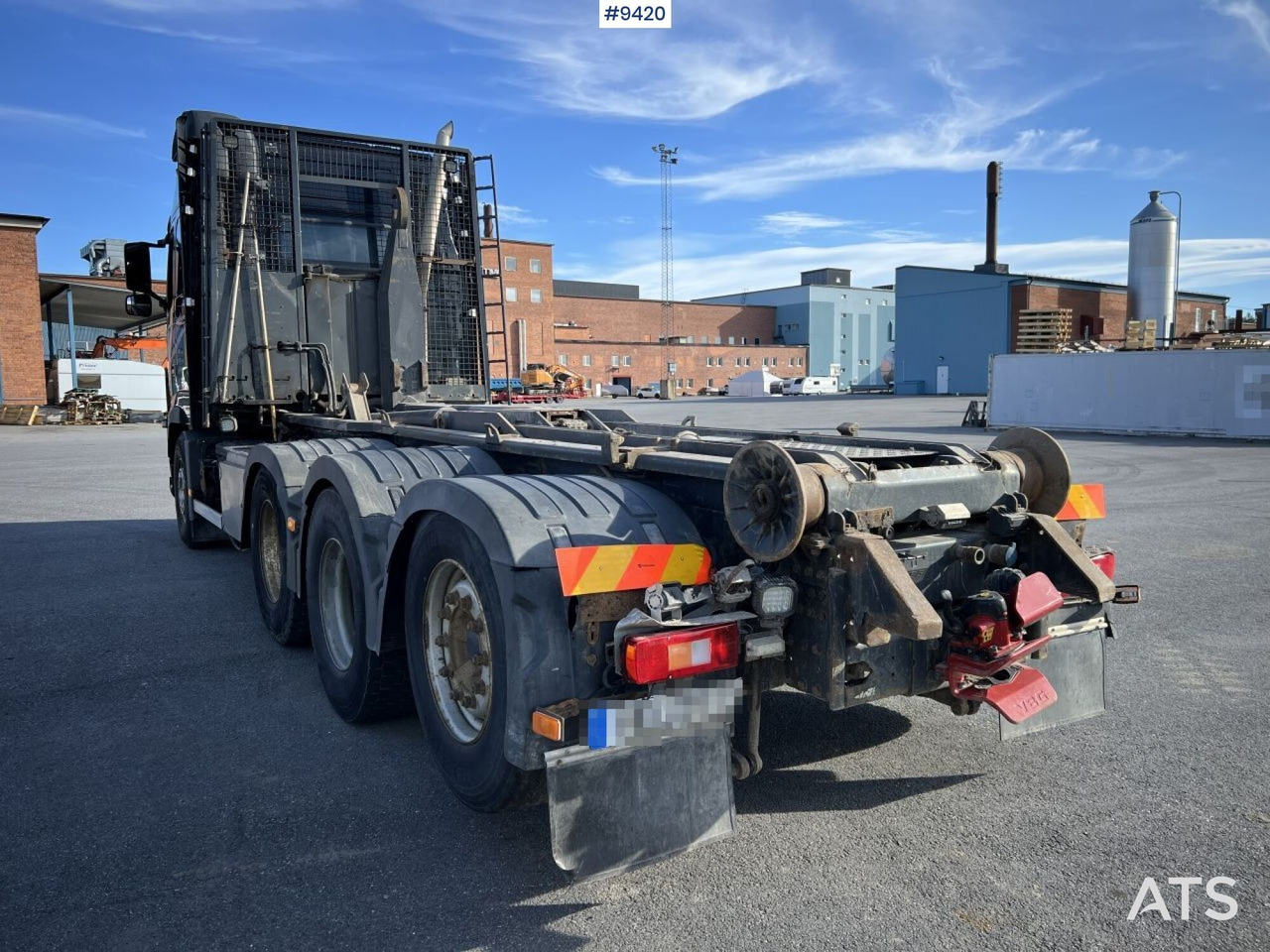 Volvo FH16 8*4 Tridem Hooklift - Kotalni prekucni tovornjak: slika 4 Volvo FH16 8*4 Tridem Hooklift - Kotalni prekucni tovornjak: slika 4