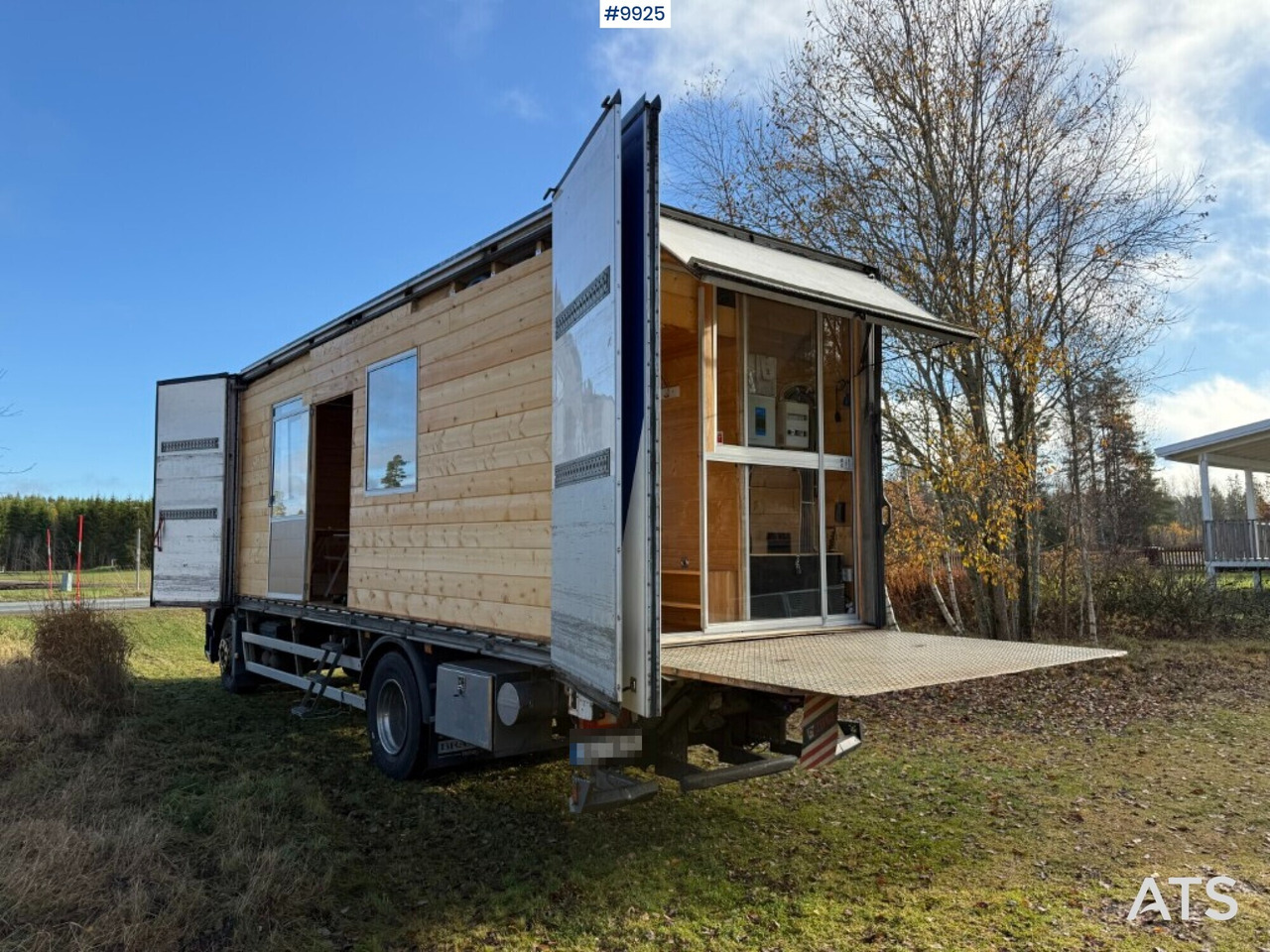 Volvo FM9 4X2 Recreational Vehicle (RV) - Tovornjak zabojnik, Avtodom: slika 1 Volvo FM9 4X2 Recreational Vehicle (RV) - Tovornjak zabojnik, Avtodom: slika 1