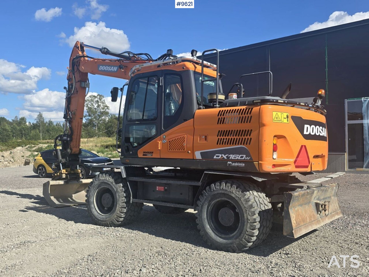 Wheeled Excavator Doosan DX160W with attachment and trailer - Bager na kolesih: slika 3 Wheeled Excavator Doosan DX160W with attachment and trailer - Bager na kolesih: slika 3