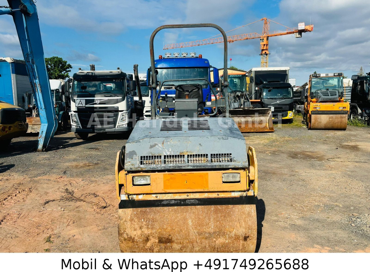 BOMAG Vibrokombiwalze BW 135 AC *Wasserkühlung - Kombinirani valjar: slika 4 BOMAG Vibrokombiwalze BW 135 AC *Wasserkühlung - Kombinirani valjar: slika 4