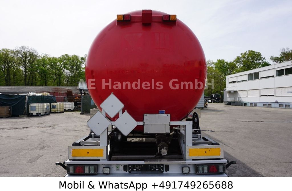 Feldbinder TSA 32.3 Aluminium Bitumen*ADR/32.000Ltr./3-Axle - Polprikolica cisterna: slika 4 Feldbinder TSA 32.3 Aluminium Bitumen*ADR/32.000Ltr./3-Axle - Polprikolica cisterna: slika 4