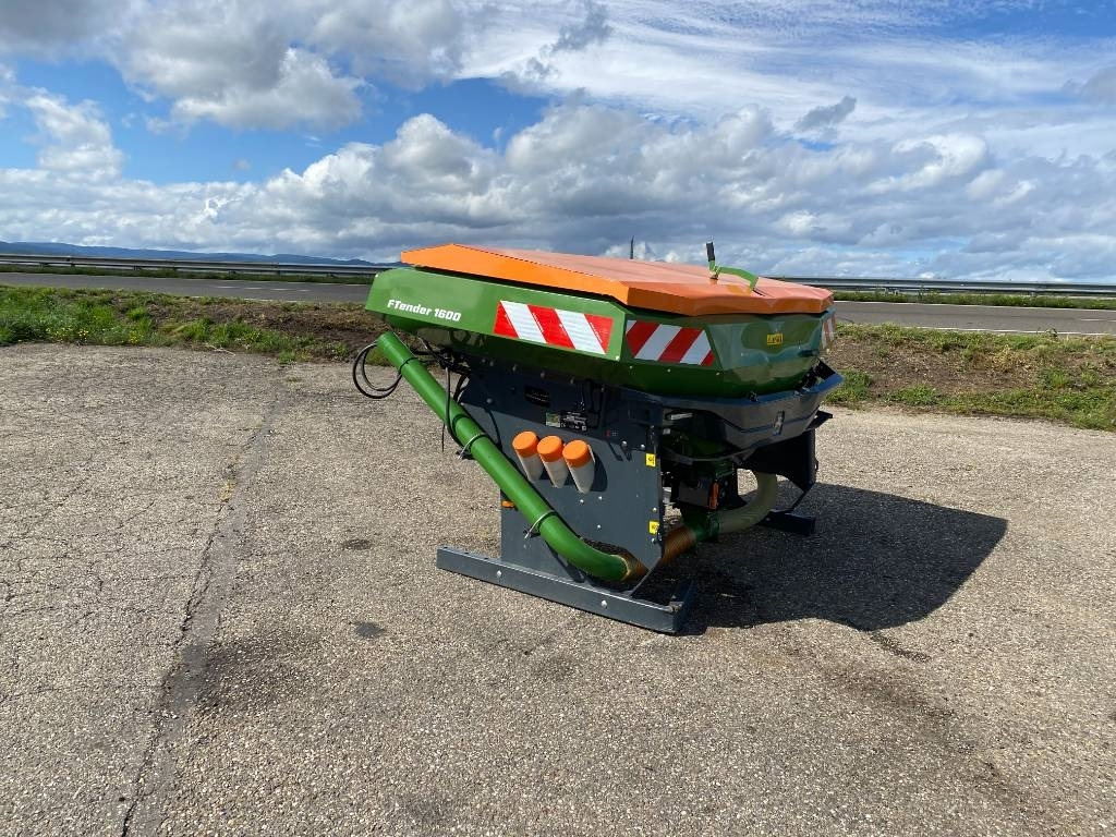 Amazone F-TENDER 1600 Endommagée - Trosilnik gnojila: slika 3 Amazone F-TENDER 1600 Endommagée - Trosilnik gnojila: slika 3