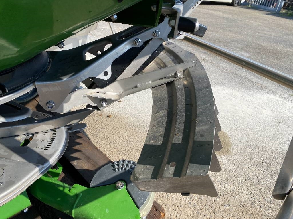Trosilnik gnojila Amazone ZA-V 4200 ProfisTronic / IsoBus: slika 40