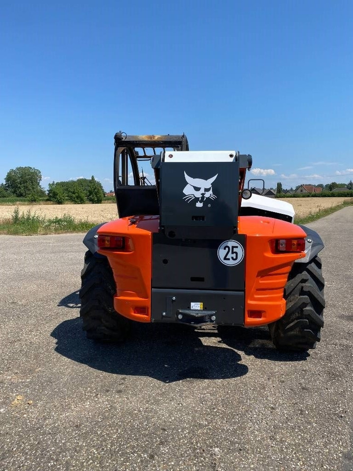 Bobcat T41.140SLPRB 1er Main Origine Française endommagé - Teleskopski kolesni nakladalnik: slika 5 Bobcat T41.140SLPRB 1er Main Origine Française endommagé - Teleskopski kolesni nakladalnik: slika 5