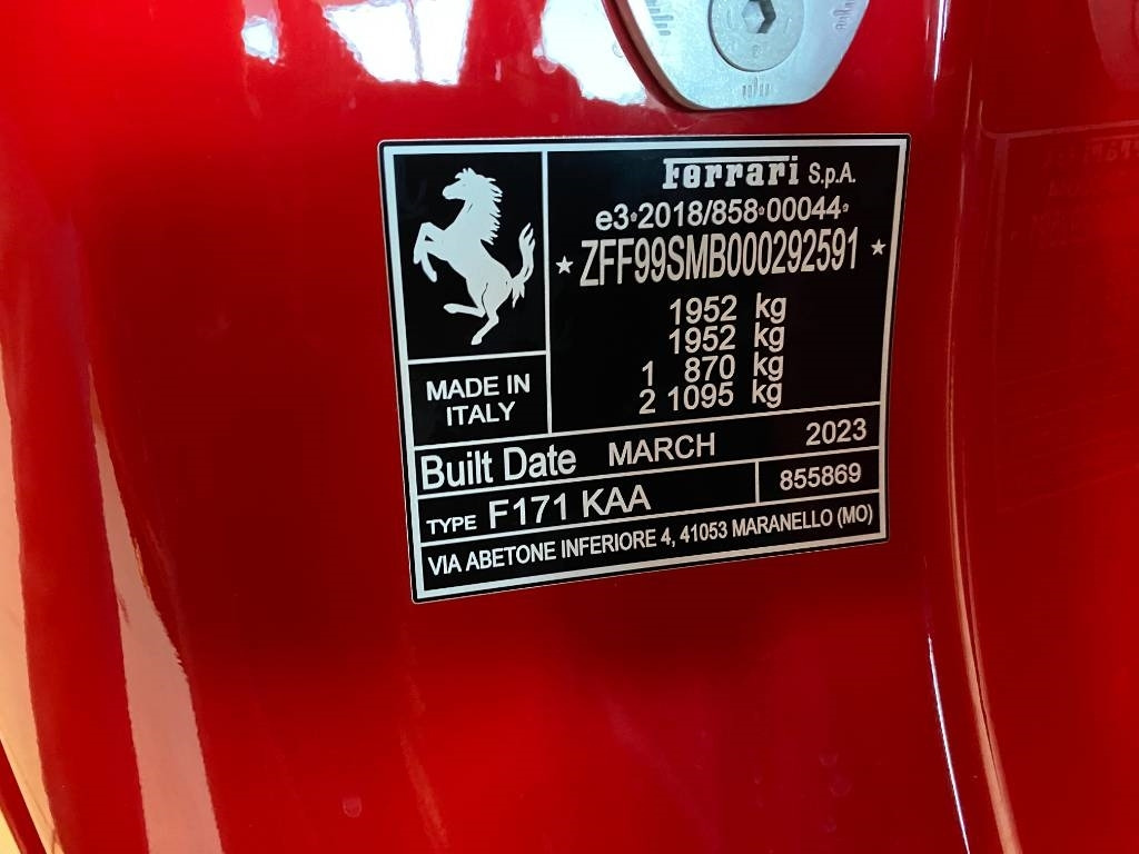 Avtomobil Ferrari 296 GTB Origine Françaises TVA Récupérable neuve: slika 8