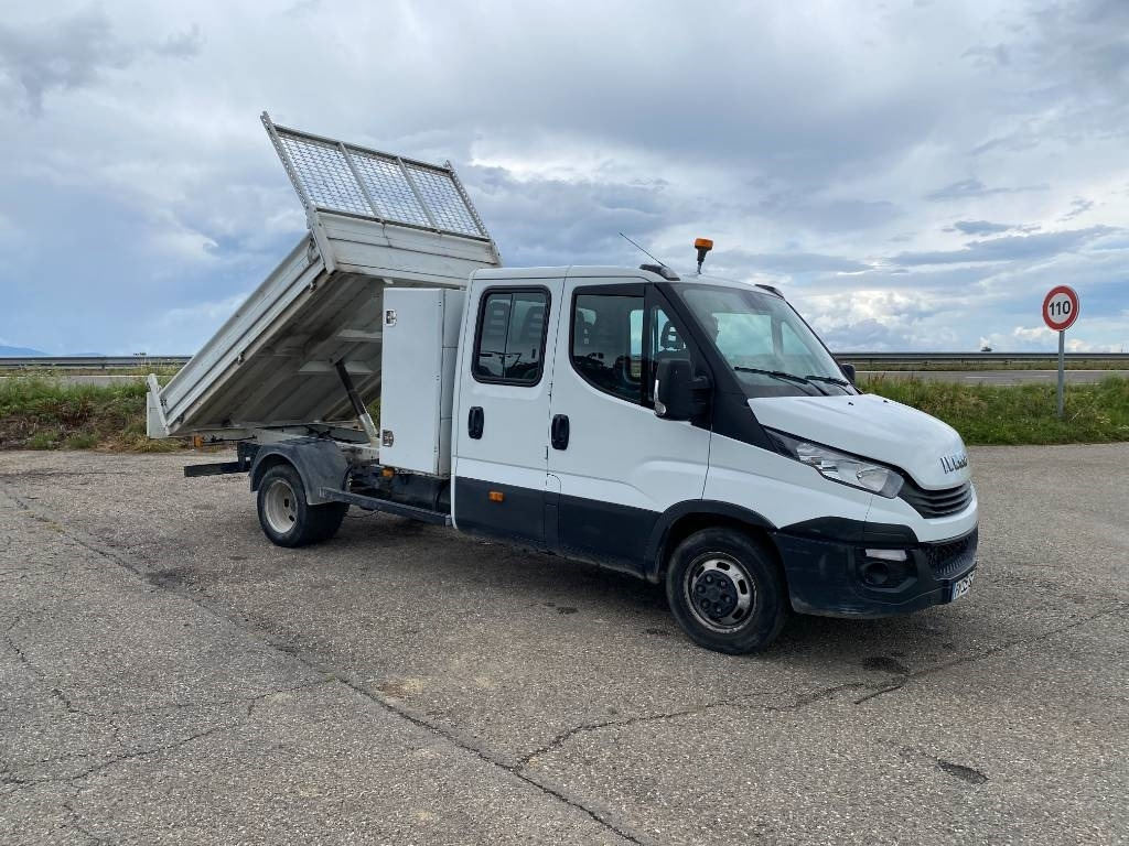 Iveco DAILY 35-140 C14 2.3D/140 / JPM VULCAIN endommagé - Dostavno vozilo prekucnik, Dostavno vozilo z dvojno kabino: slika 5 Iveco DAILY 35-140 C14 2.3D/140 / JPM VULCAIN endommagé - Dostavno vozilo prekucnik, Dostavno vozilo z dvojno kabino: slika 5