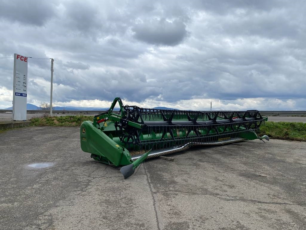 John Deere 730 X Origine Françaises endommagée - Priključek za kombajn: slika 3 John Deere 730 X Origine Françaises endommagée - Priključek za kombajn: slika 3