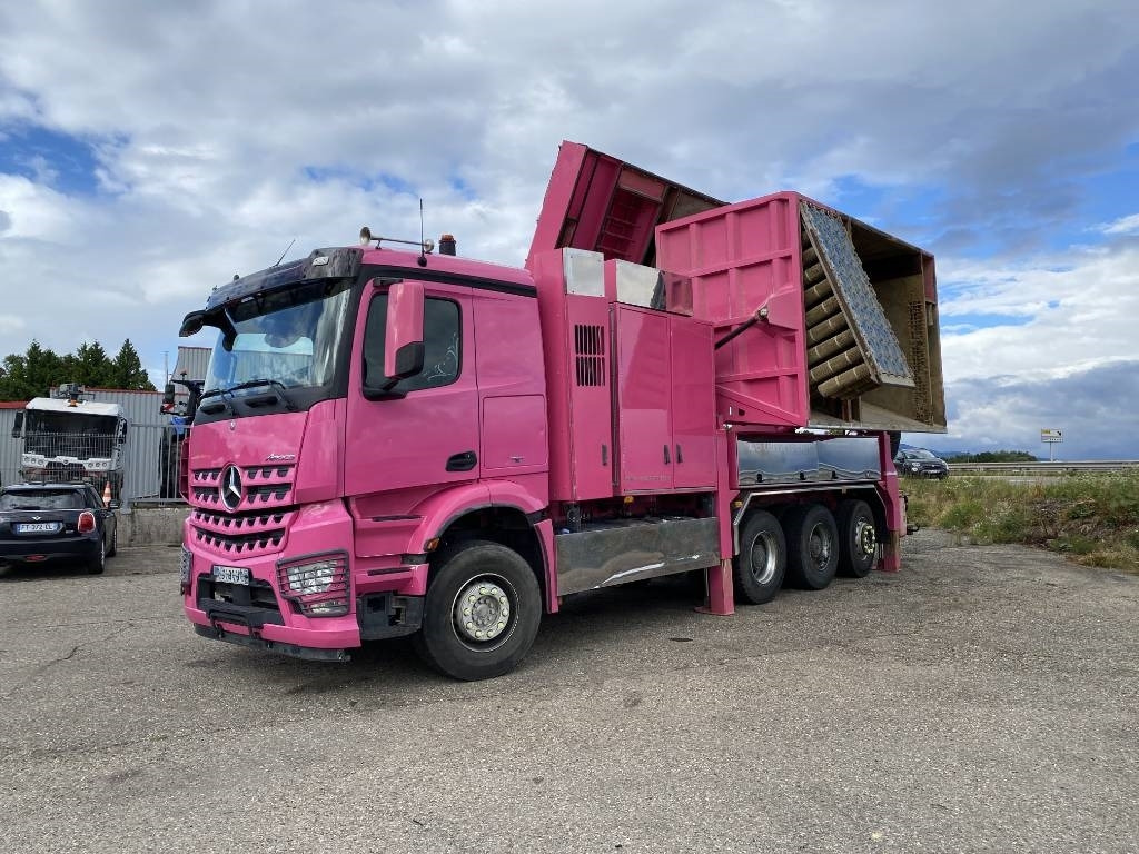 Mercedes-Benz ACTROS 3251/RSP ESE6-RD8000 endommagée  - Vakuumski tovornjak: slika 2 Mercedes-Benz ACTROS 3251/RSP ESE6-RD8000 endommagée  - Vakuumski tovornjak: slika 2
