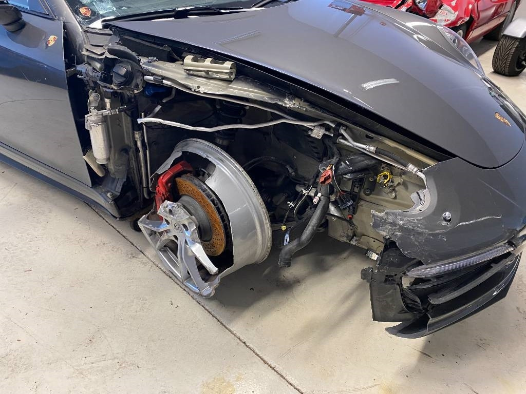 Avtomobil Porsche 911 CARRERA 4 TARGA (991) 3.0i 370 PDK7 endommagée: slika 9 Avtomobil Porsche 911 CARRERA 4 TARGA (991) 3.0i 370 PDK7 endommagée: slika 9