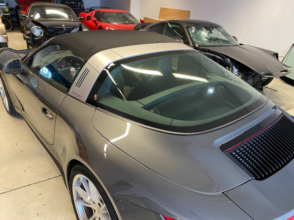 Avtomobil Porsche 911 CARRERA 4 TARGA (991) 3.0i 370 PDK7 endommagée: slika 23 Avtomobil Porsche 911 CARRERA 4 TARGA (991) 3.0i 370 PDK7 endommagée: slika 23