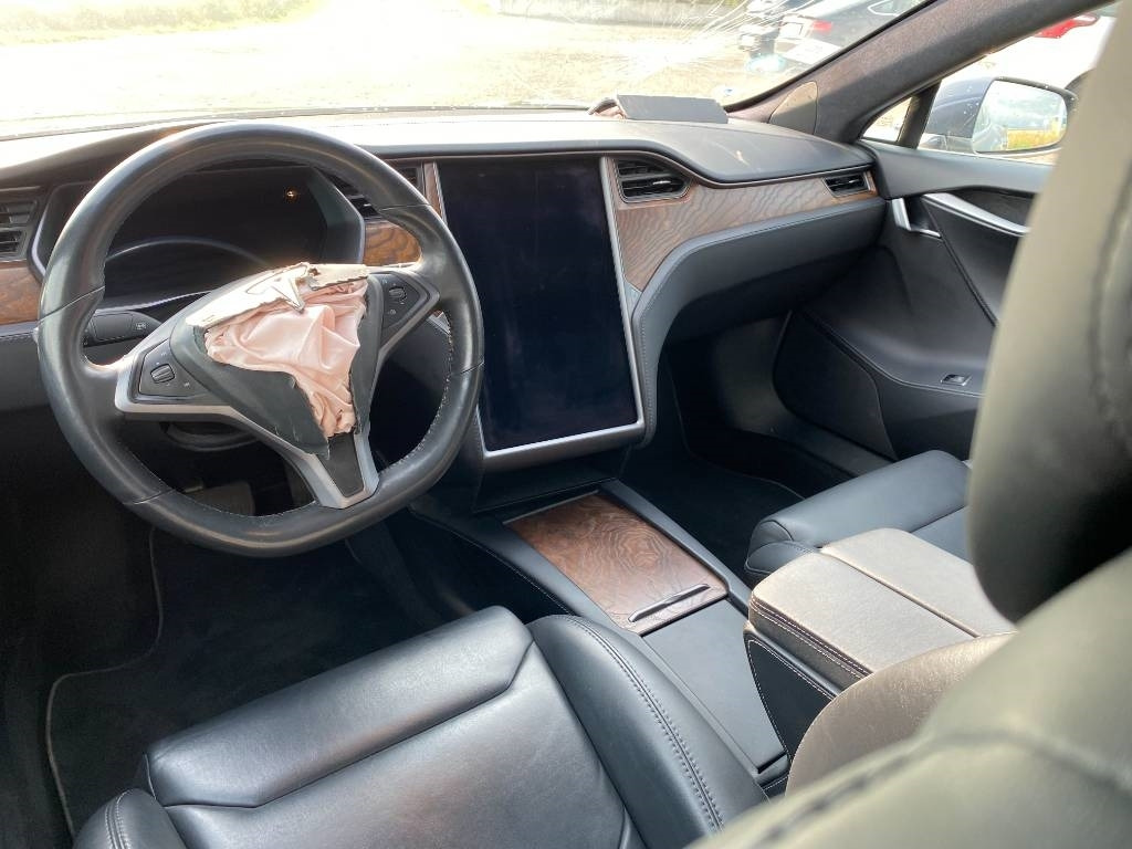 Avtomobil Tesla MODEL S 100D Carte Grise Française endommagée: slika 31