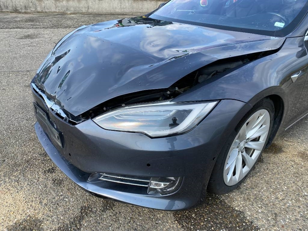 Avtomobil Tesla MODEL S 100D Carte Grise Française endommagée: slika 10