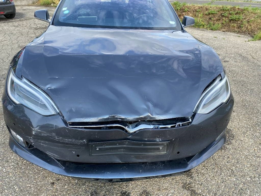 Avtomobil Tesla MODEL S 100D Carte Grise Française endommagée: slika 11