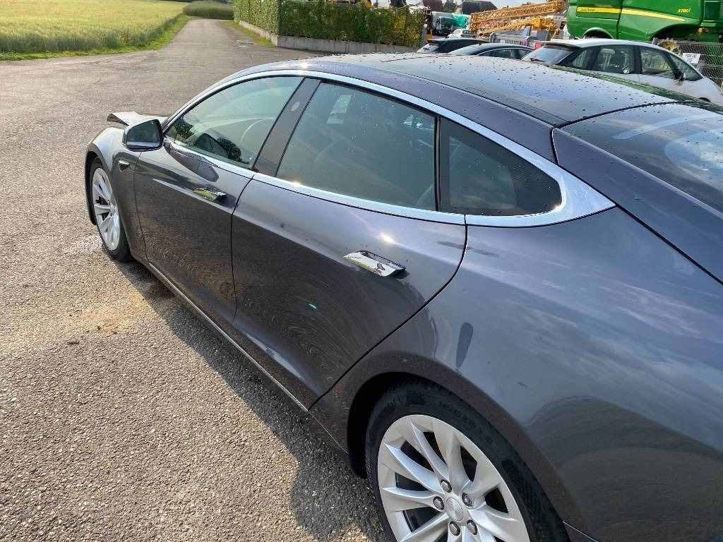 Avtomobil Tesla MODEL S 100D Carte Grise Française endommagée: slika 28