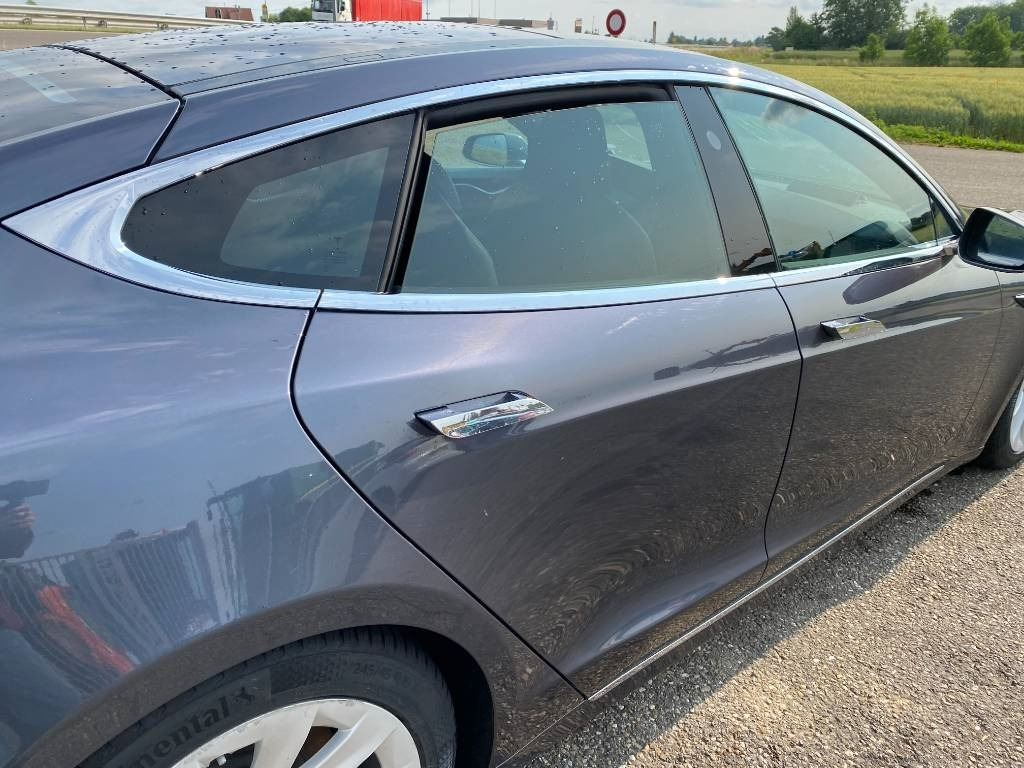 Avtomobil Tesla MODEL S 100D Carte Grise Française endommagée: slika 44
