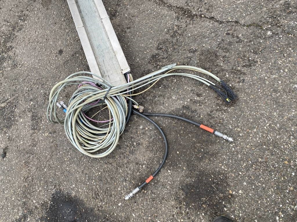 Teleskopska dvižna ploščad Teupen LEO35T/PLUS a réparer: slika 16