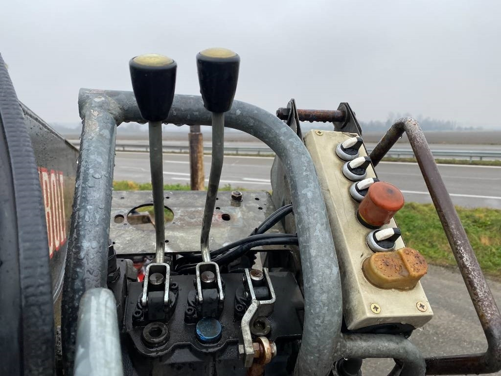 Tovornjak za prevoz lesa Volvo FH 660 RETARDER /DIEBOLT D2887 2017 endommagé: slika 20