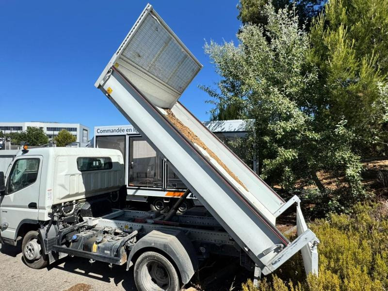 Mitsubishi Fuso FUSO CANTER 35C13 BENNE - Dostavno vozilo prekucnik: slika 2 Mitsubishi Fuso FUSO CANTER 35C13 BENNE - Dostavno vozilo prekucnik: slika 2