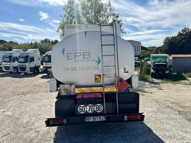 Renault MIDLUM 210 CITERNE MERCERON 11000 L 4 COMPARTIMENTS - Tovornjak cisterna: slika 3 Renault MIDLUM 210 CITERNE MERCERON 11000 L 4 COMPARTIMENTS - Tovornjak cisterna: slika 3