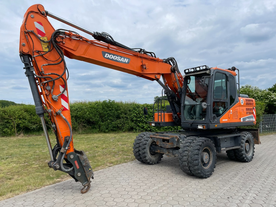 Doosan DX170W-5 - Avtodvigalo: slika 1 Doosan DX170W-5 - Avtodvigalo: slika 1