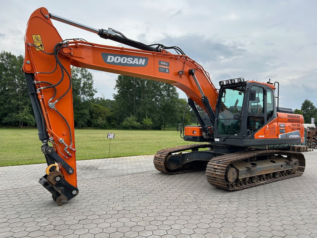 Doosan DX225LC-5 - Bager goseničar: slika 1 Doosan DX225LC-5 - Bager goseničar: slika 1
