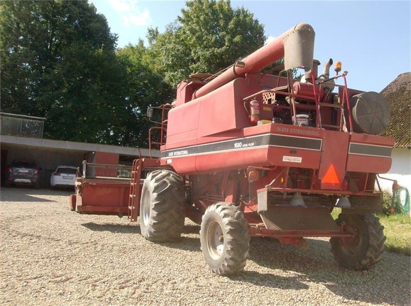 Case IH 1680 E 22 fod skærebord og ekstra bredde hjul - Kombajn harvester: slika 5 Case IH 1680 E 22 fod skærebord og ekstra bredde hjul - Kombajn harvester: slika 5