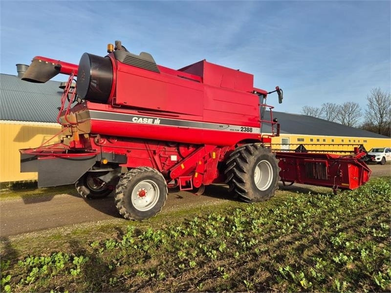 Case IH AXIAL-FLOW 2388 - Kombajn harvester: slika 3 Case IH AXIAL-FLOW 2388 - Kombajn harvester: slika 3