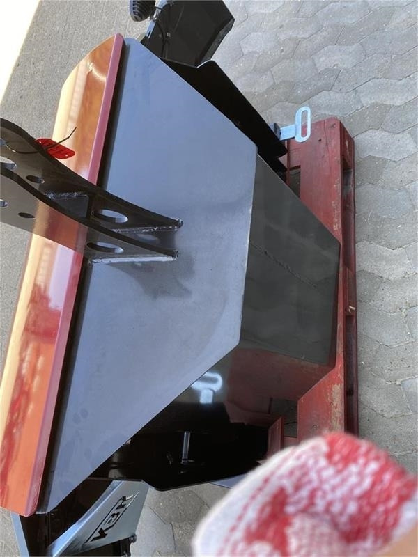 Case IH Frontvægtklods 1000 kg med side bumper - Protiutež: slika 3 Case IH Frontvægtklods 1000 kg med side bumper - Protiutež: slika 3