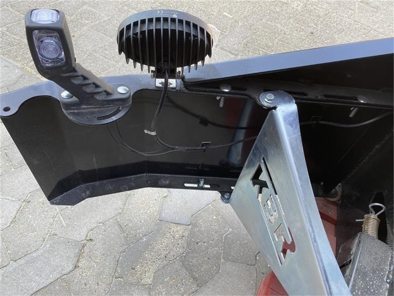 Case IH Frontvægtklods 1000 kg med side bumper - Protiutež: slika 4 Case IH Frontvægtklods 1000 kg med side bumper - Protiutež: slika 4