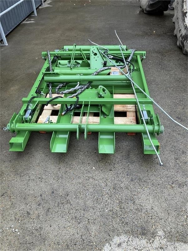 Krone 4X4 Ballesliske - Balirka za kvadratne bale: slika 1 Krone 4X4 Ballesliske - Balirka za kvadratne bale: slika 1