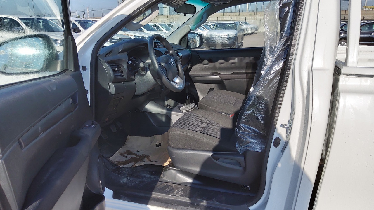 Poltovornjak Toyota Hilux / Revo Pick-up single Cab pack security 2.4L Turbo Diesel Manual: slika 11