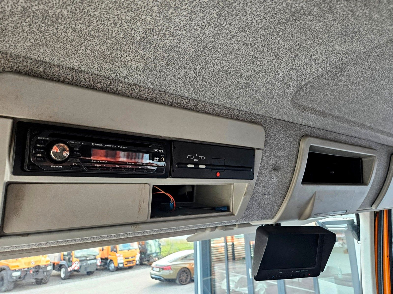 Tovornjak prekucnik, Tovornjak z dvigalom Iveco Trakker 190T33 4x4 Euro5 Kran Atlas Funk: slika 18