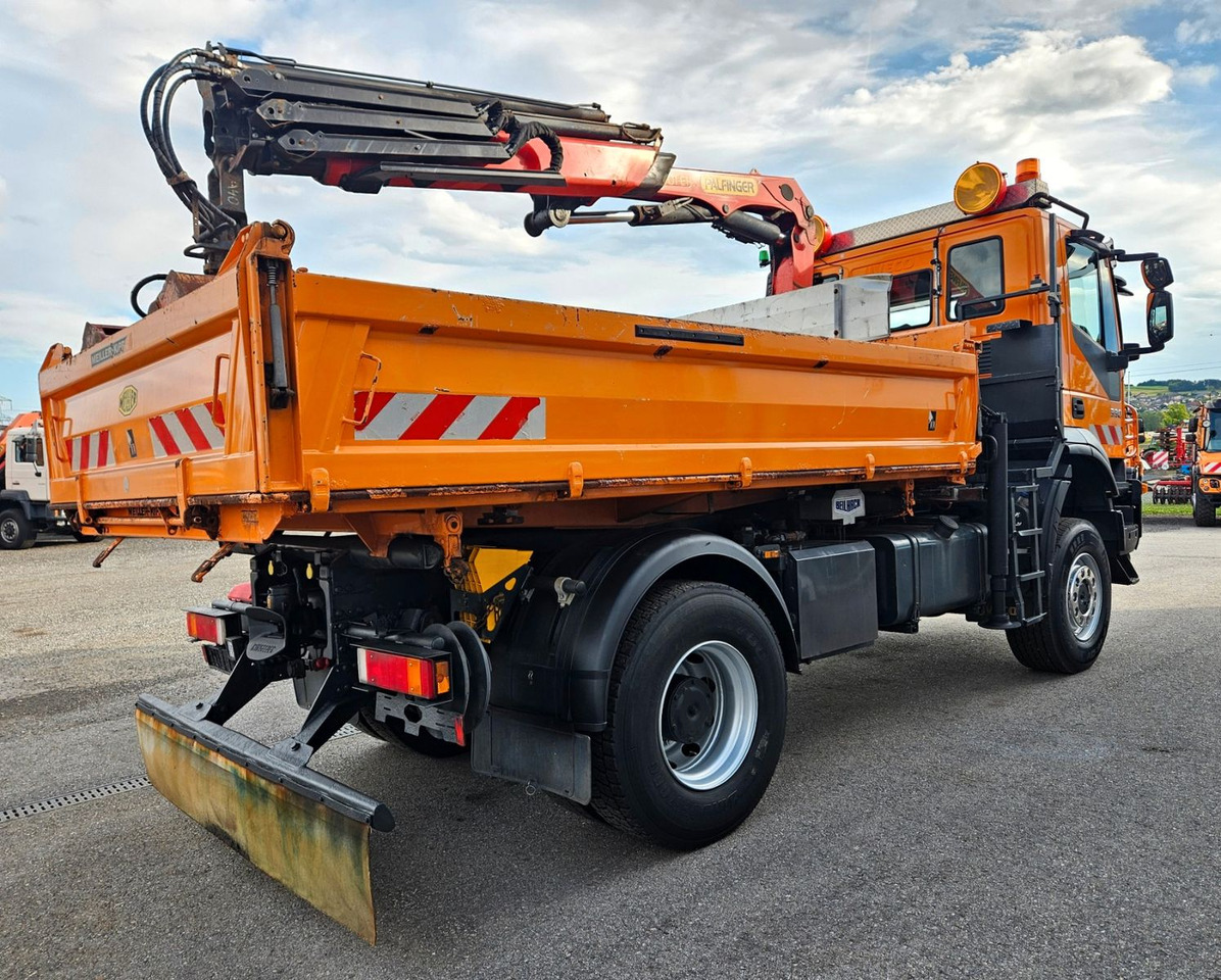 Iveco Trakker 190T33 4x4 Euro5 Kran Palfinger Funk - Tovornjak prekucnik, Tovornjak z dvigalom: slika 3 Iveco Trakker 190T33 4x4 Euro5 Kran Palfinger Funk - Tovornjak prekucnik, Tovornjak z dvigalom: slika 3